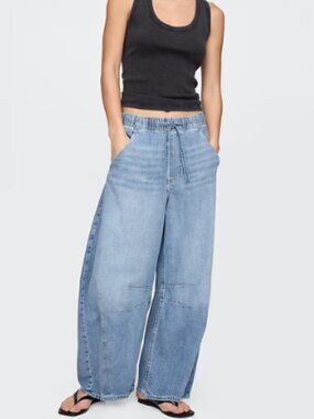 NWT Gap Mid Rise UltraSoft Easy Horseshoe Jeans Wide Barrel Leg Pull On Large